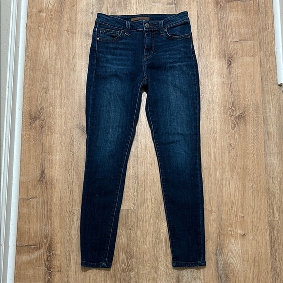 JOE’S JEANS | Mid Rise Dark Wash Skinny Jeans - Picture 1 of 3